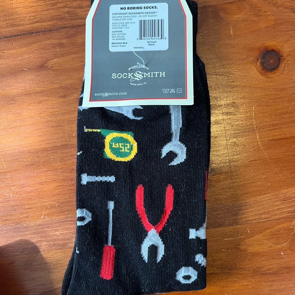 Black Tool Pattern Men's Socks